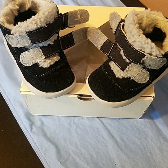 Baby UGG - Picture 5 of 7